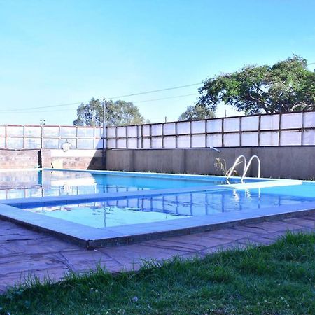 Essy'S Furnished Homes Nakuru With Pool & Gym Exterior photo